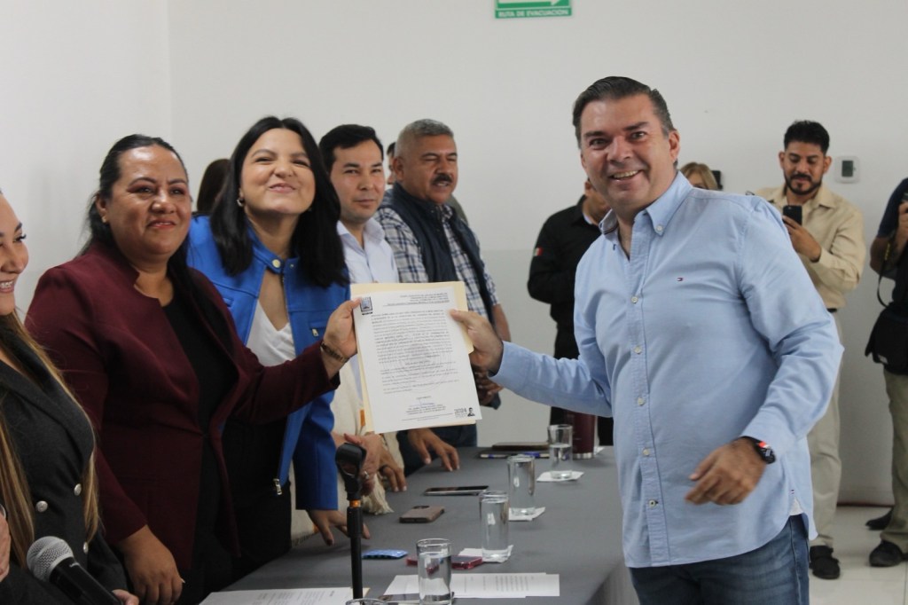 Encabeza diputada Jazmín Solano toma de protesta de directores y jefes de departamento de la LVI&nbsp;Legislatura