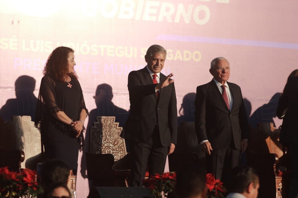 Presenta José Luis Urióstegui tercer informe, destaca la “reconstrucción de&nbsp;Cuernavaca”