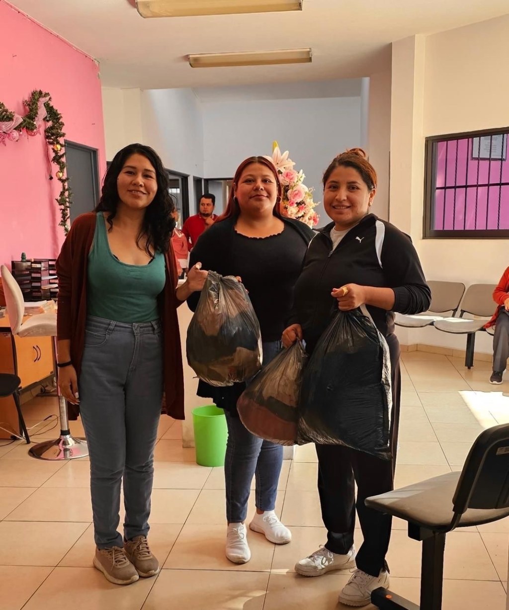 Recibe DIF de Emiliano Zapata donación de&nbsp;ropa