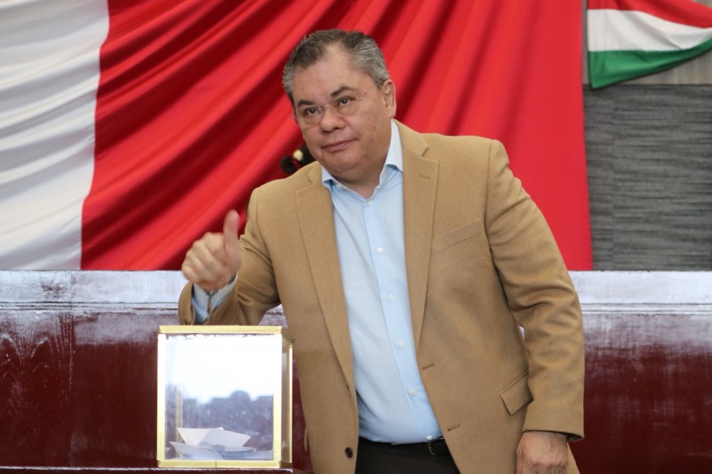 Elige LVI legislatura a Alfredo Sánchez Vélez como presidente municipal suscrito de&nbsp;Tepalcingo