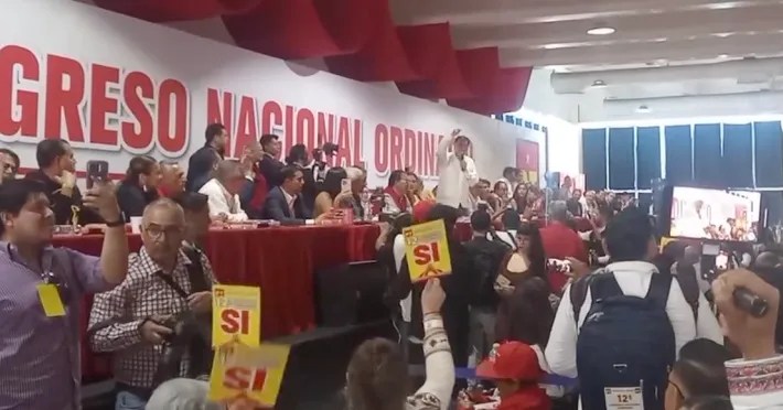 Noroña defiende a Cuauhtémoc Blanco en Congreso Nacional del PT; lo corren del&nbsp;evento