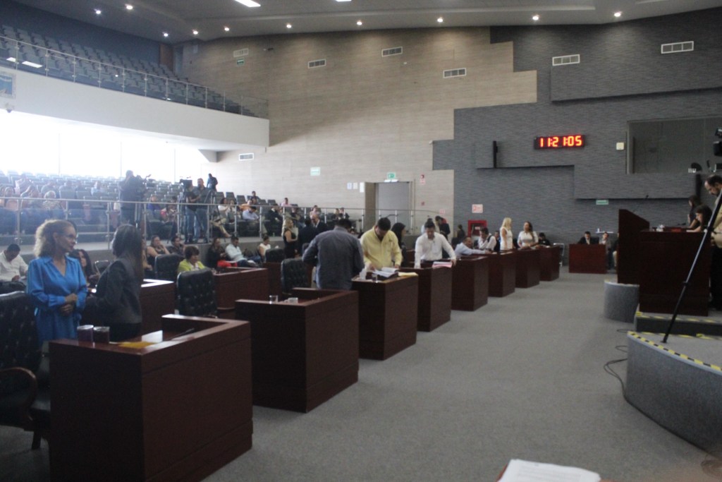 Proponen fuerzas políticas del Congreso autorizar a los ayuntamientos contratar créditos para&nbsp;infraestructura