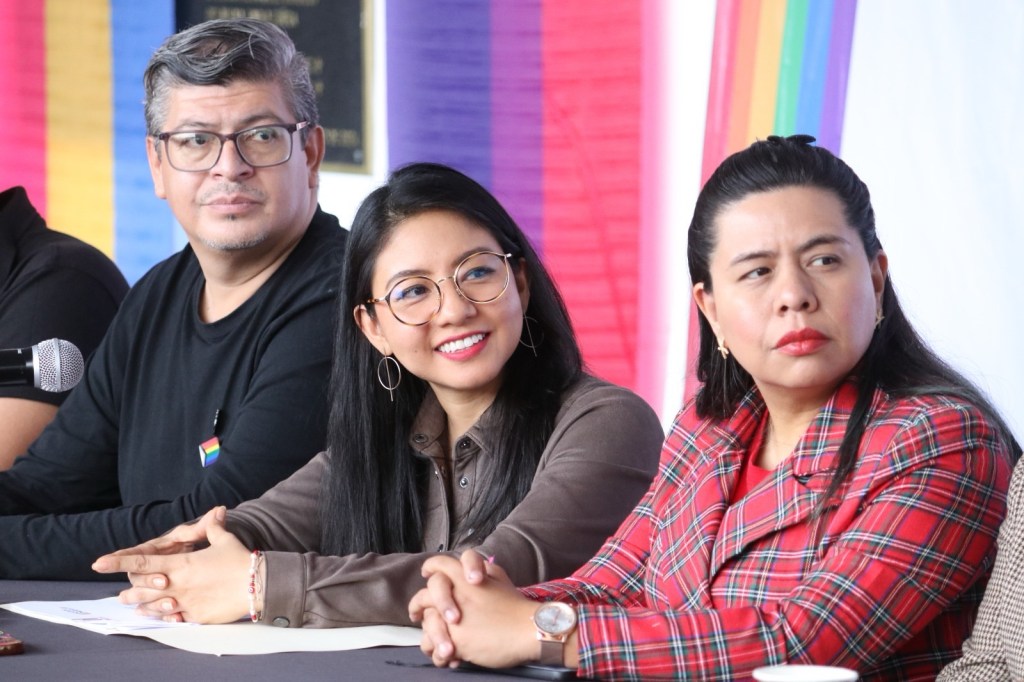Encabeza Brenda Espinoza “Somos Orgullo” acompañada de la comunidad&nbsp;LGBTTTQI+