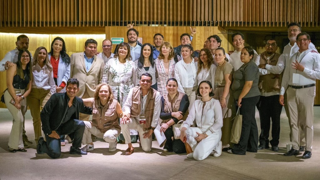 Llama la diputada federal Maggie Salgado a reconstruir el tejido social durante su primer&nbsp;informe