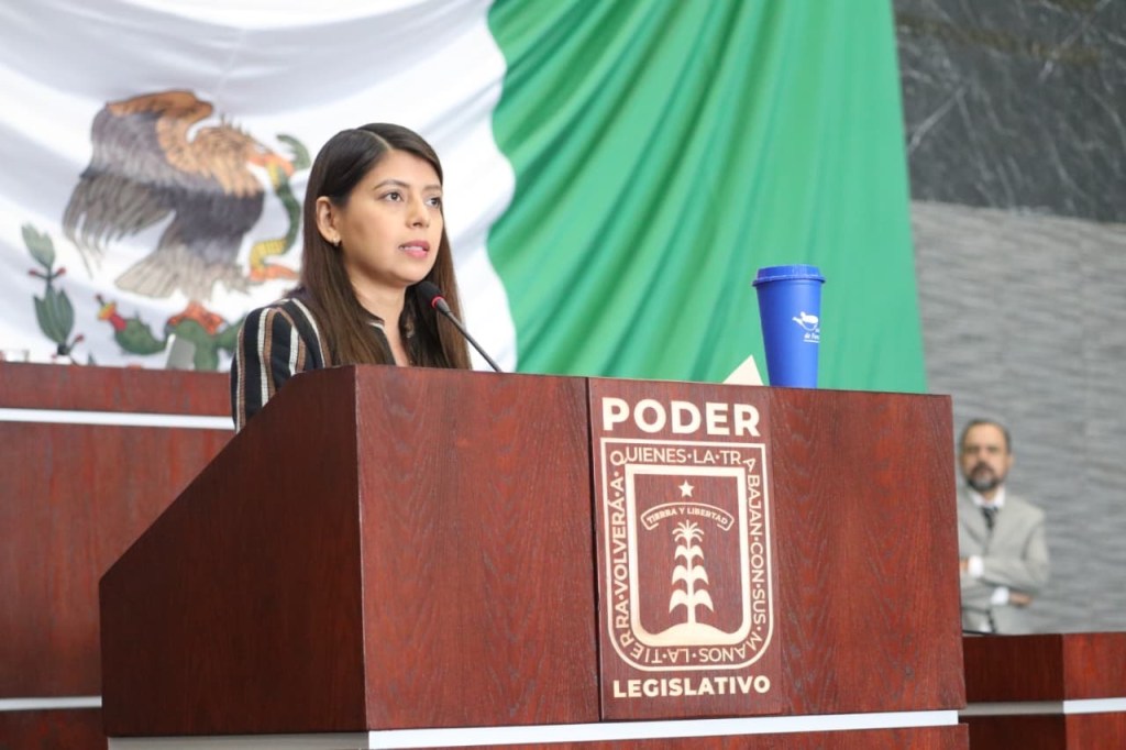 Busca diputada Eleonor Martínez profesionalización del sector&nbsp;farmacéutico