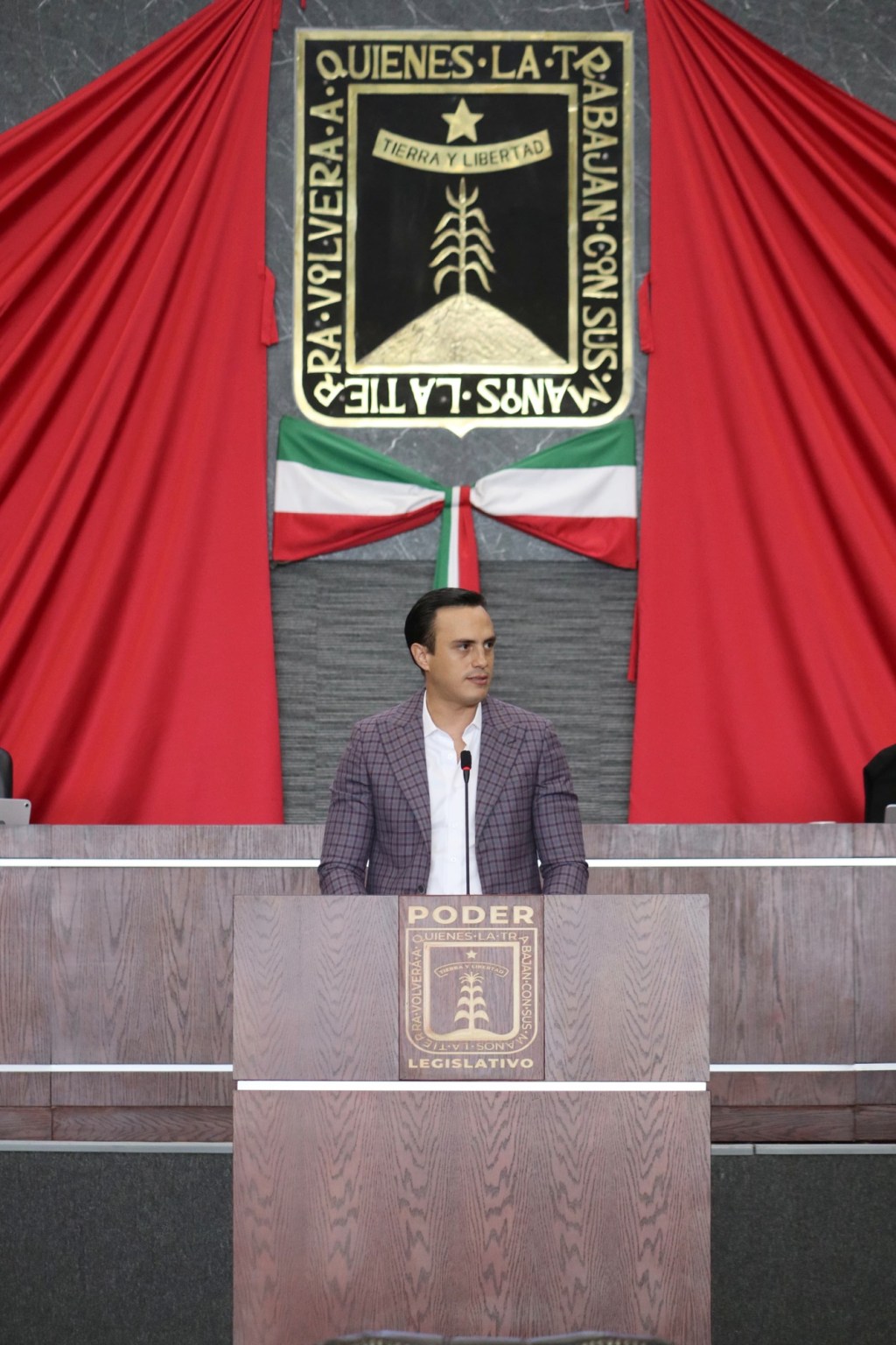 Plantea el diputado Daniel Martínez Terrazas aumentar el presupuesto para apoyo a&nbsp;deportistas