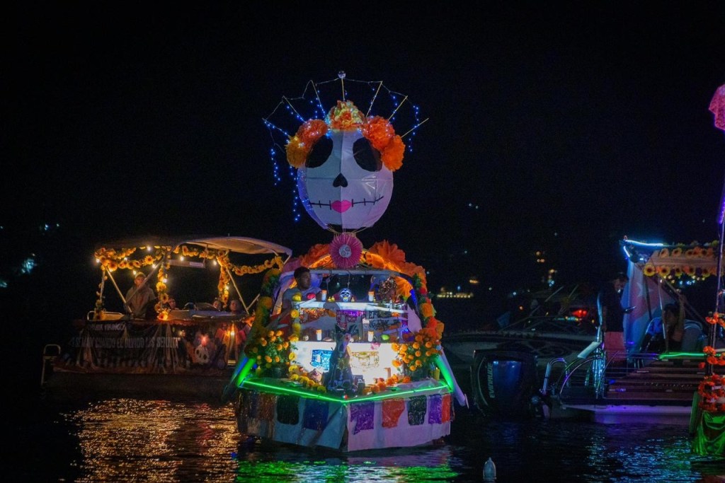 Asisten más de 300 mil personas a festividades de día de muertos en&nbsp;Morelos